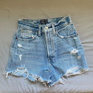 jean shorts!